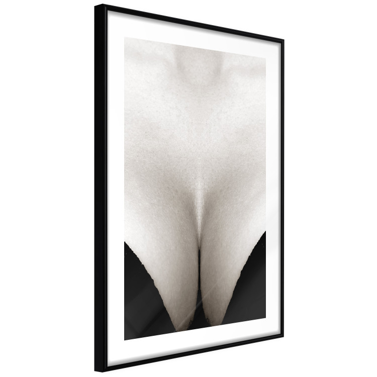 Wall Poster Decolletage - black and white female chest with visible neckline 123996 additionalImage 14