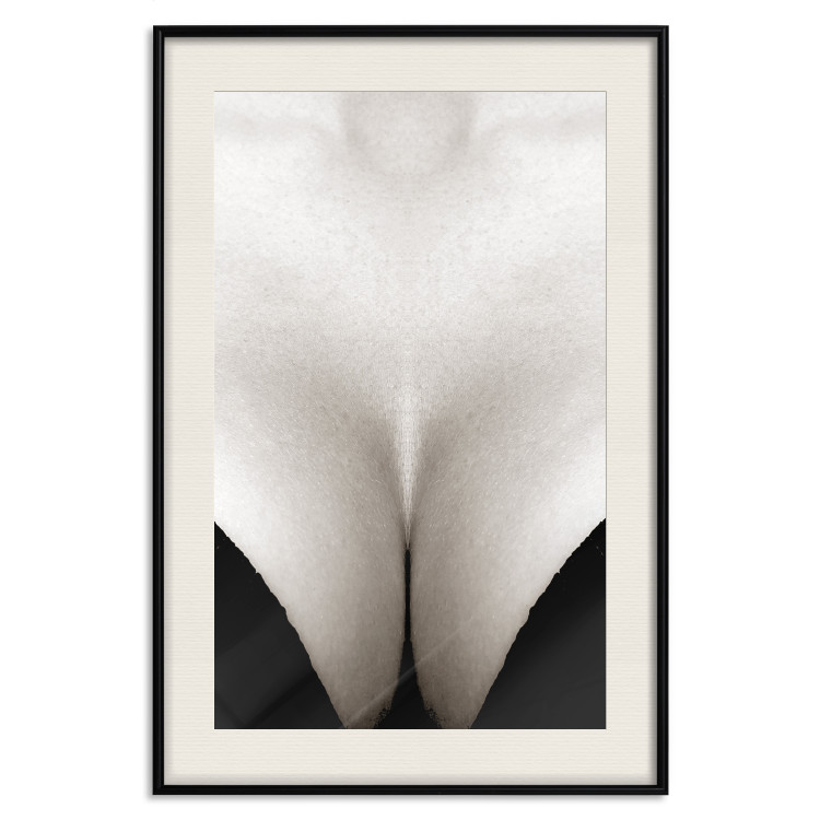 Wall Poster Decolletage - black and white female chest with visible neckline 123996 additionalImage 19