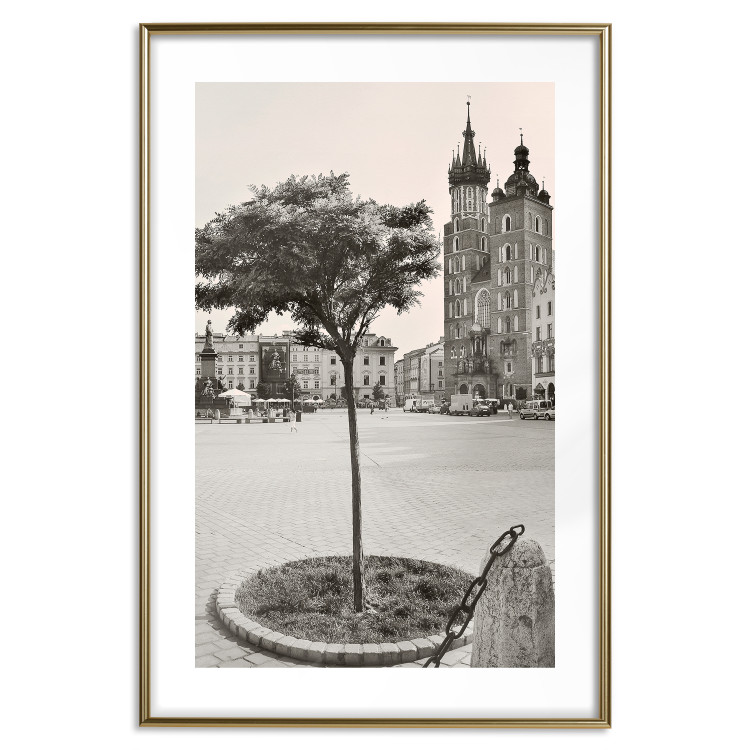 Poster Krakow: St. Mary's Basilica - monument of one of Poland's cities in sepia 118157 additionalImage 14