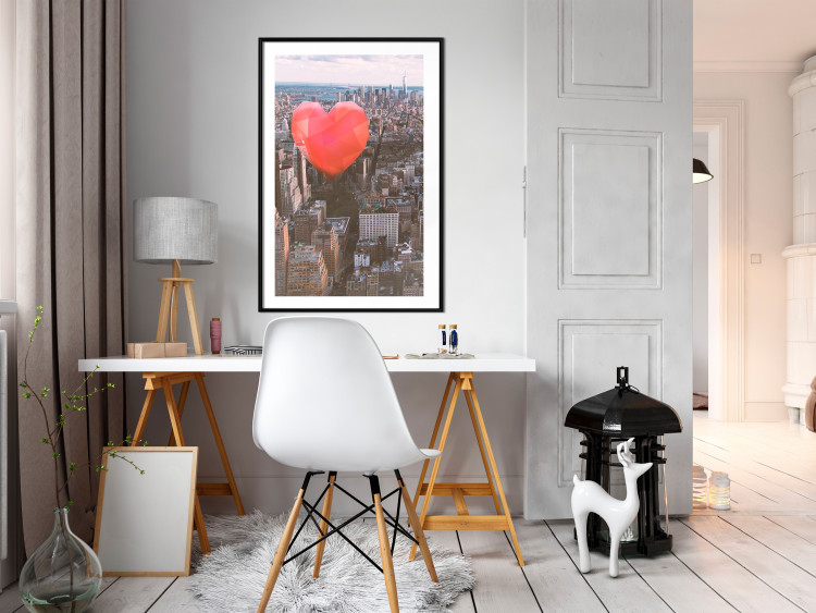 Poster Heart of the City - heart-shaped balloon against the backdrop of architecture 120457 additionalImage 4