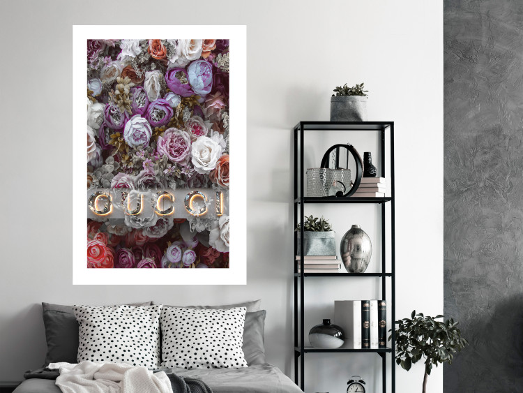 Wall Poster Gucci and Roses - composition of colorful flowers and luxury brand name 131797 additionalImage 3