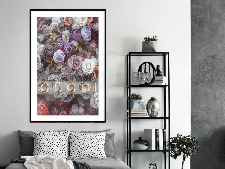 Wall Poster Gucci and Roses - composition of colorful flowers and luxury brand name 131797 additionalImage 23