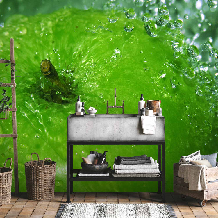 Photo Wallpaper Refreshing Flavours - Green Apple with Stem Dipping into Water 59818 additionalImage 8