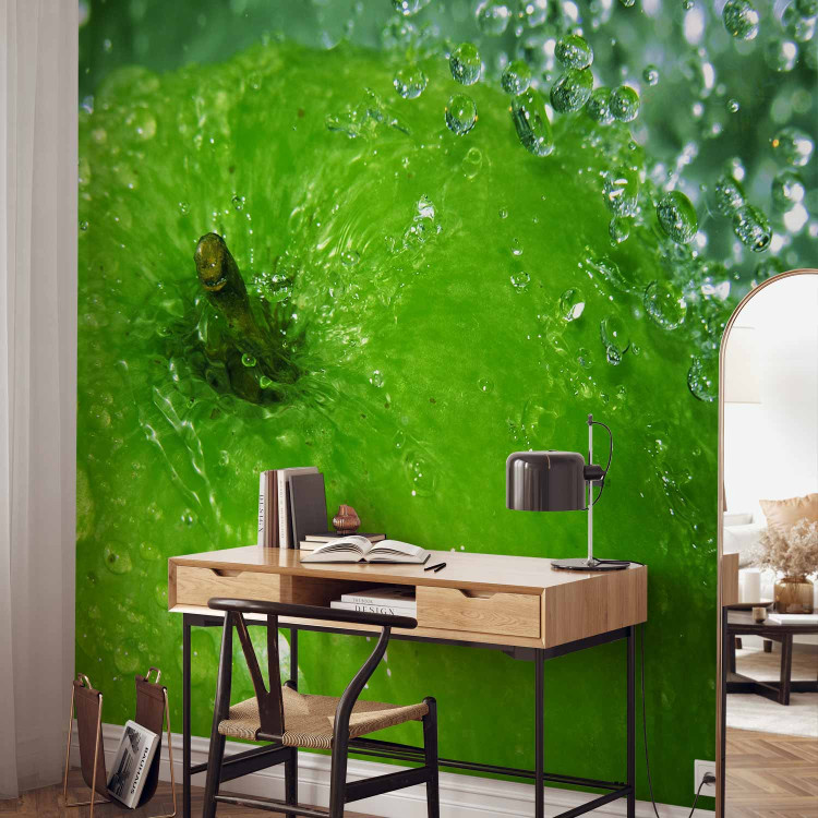 Photo Wallpaper Refreshing Flavours - Green Apple with Stem Dipping into Water 59818