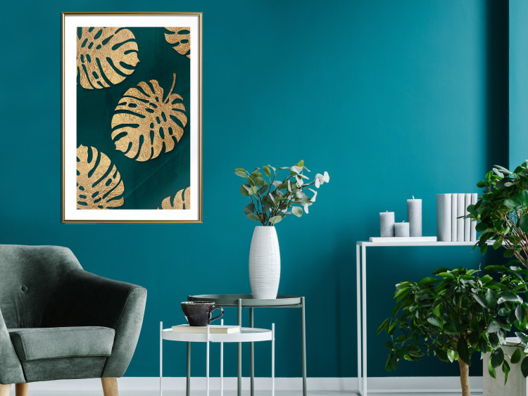 Poster Golden Luxury Leaves - glamorous composition in emerald background and plants 117568 additionalImage 15