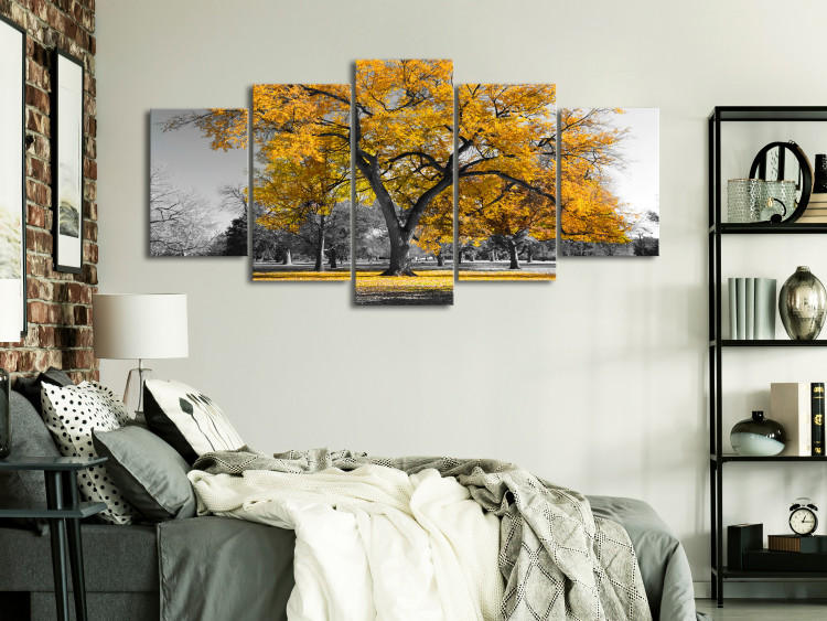 Canvas Art Print Autumn in the Park (5 Parts) Wide Gold 122768 additionalImage 3