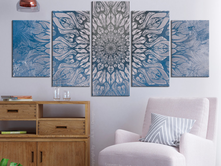 Canvas Hypnosis (5-part) Wide - Mandala on Blue Background in Zen Style 107819 additionalImage 3